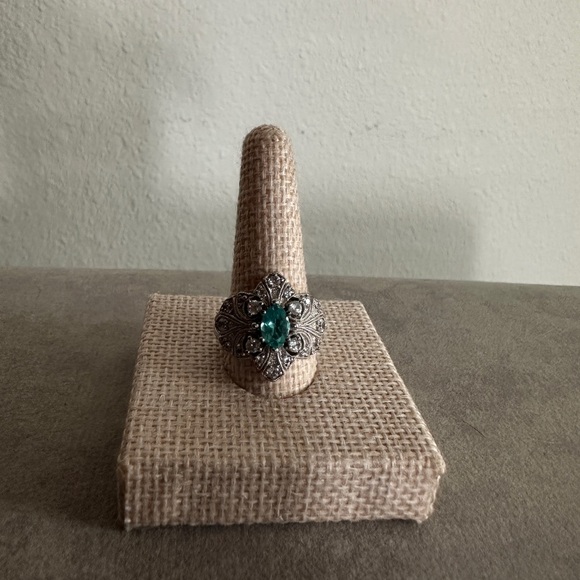 Parabia Blue Apatite & CZ vintage style Sterling Silver Ring by Generations 1912 - Picture 2 of 12